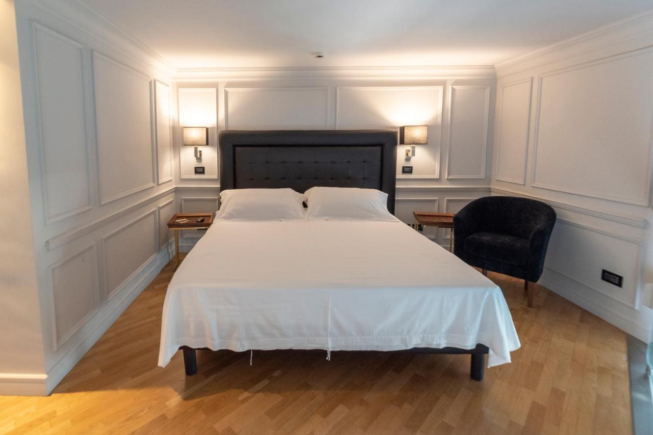Hotel Europa Таранто Экстерьер фото
