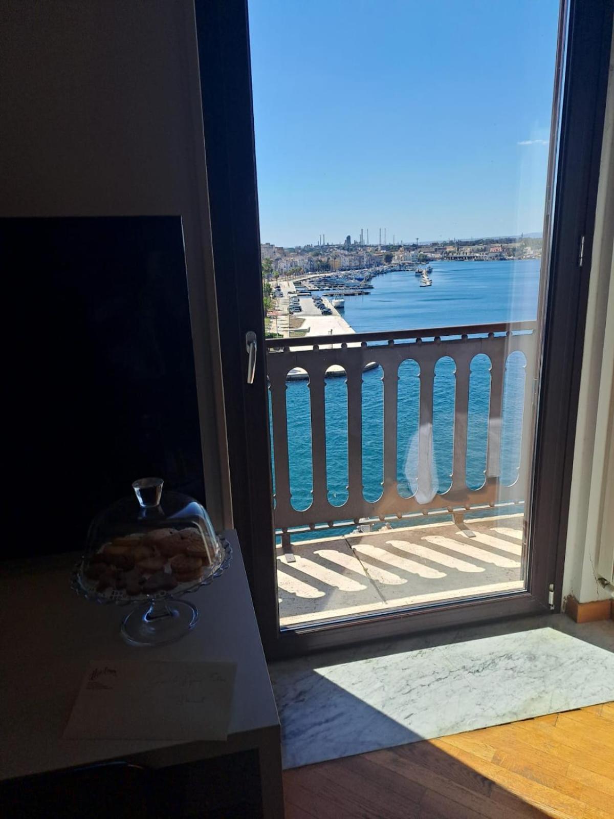 Hotel Europa Таранто Экстерьер фото
