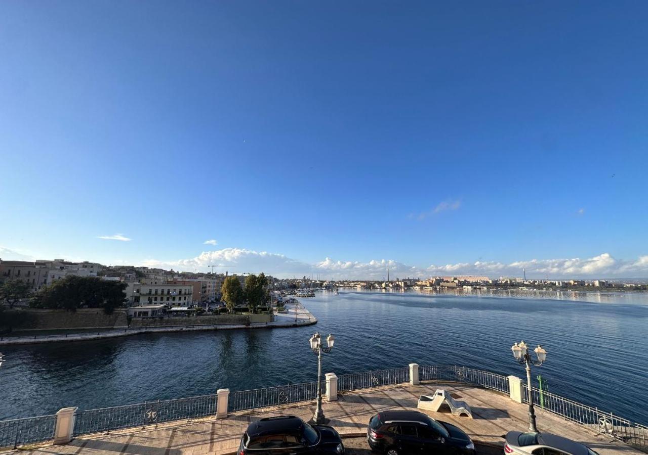 Hotel Europa Таранто Экстерьер фото