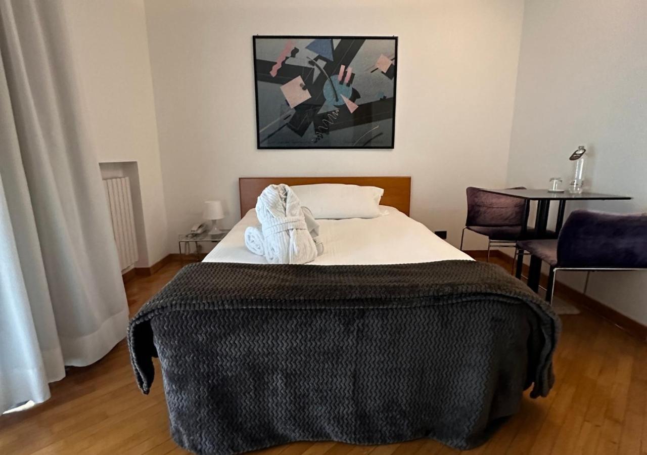 Hotel Europa Таранто Экстерьер фото