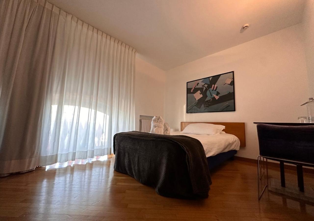 Hotel Europa Таранто Экстерьер фото