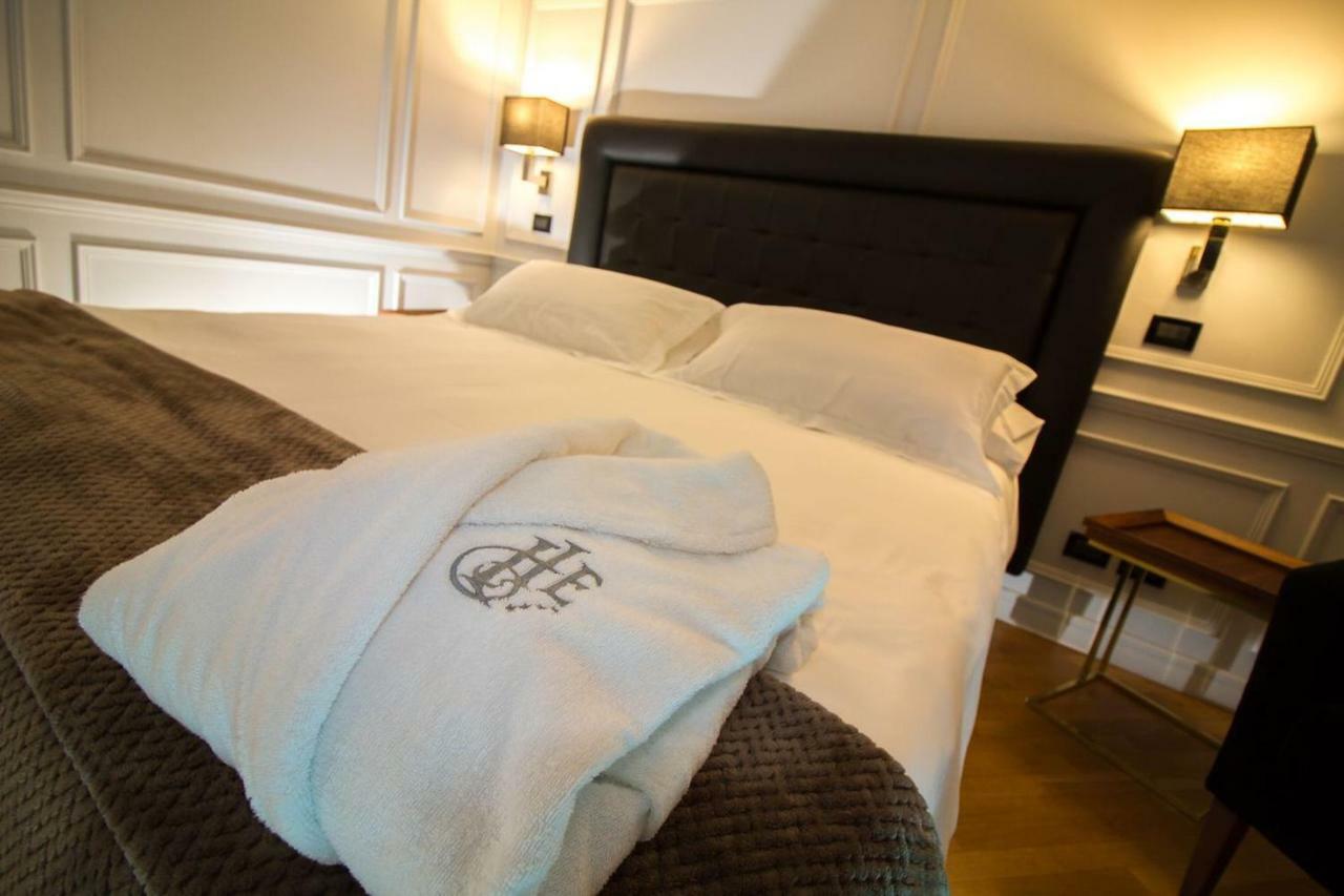 Hotel Europa Таранто Экстерьер фото